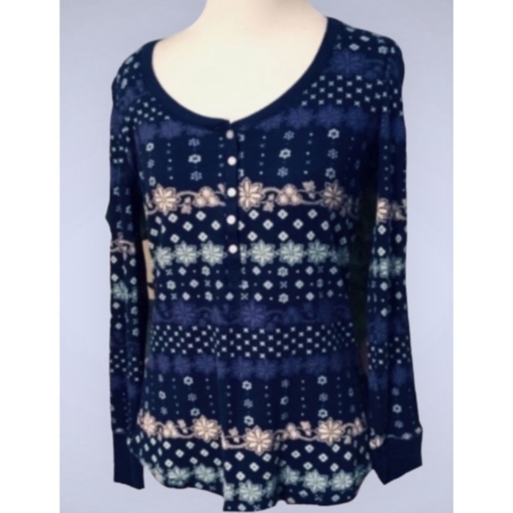 Victoria Secret Blue Winter Print Long Sleeve Round Neck Thermal Top SP